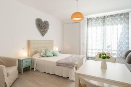 Estudio Apartamento Nuevo Benalbeach ベナルマデナ エクステリア 写真