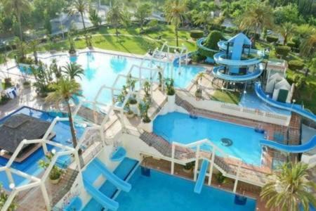 Estudio Apartamento Nuevo Benalbeach ベナルマデナ エクステリア 写真