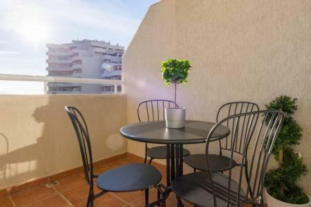Estudio Apartamento Nuevo Benalbeach ベナルマデナ エクステリア 写真